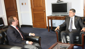 Ambassador Sargsyan’s meeting with Congressman Schiff