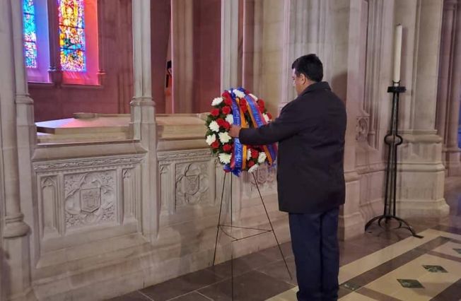 mbassador Varuzhan Nersesyan laid a wreath at the tomb of Woodrow Wilson