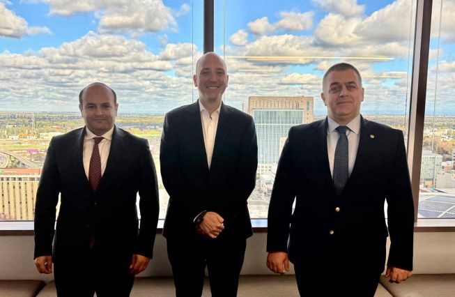 Նարեկ Մկրտչյանը հանդիպում է ունեցել Սակրամենտո շրջանի տնտեսական խորհրդի գործադիր փոխնախագահ Թրաելս Ադրիանի հետ