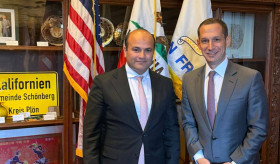 Դեսպան Մկրտչյանը հանդիպել է քաղաքապետ Դանիել Լուրիի հետ