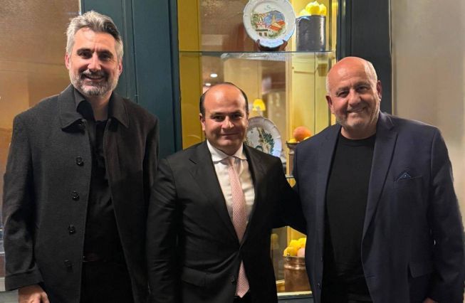 ԱՄՆ-ում ՀՀ դեսպան Նարեկ Մկրտչյանը հանդիպում է ունեցել Open Compute Project (OCP) կազմակերպության գլխավոր գործադիր տնօրեն Ջորջ Չափարյանի և Amaros ընկերության համահիմնադիր ու տեխնիկական տնօրեն Բեն Թոքերի հետ