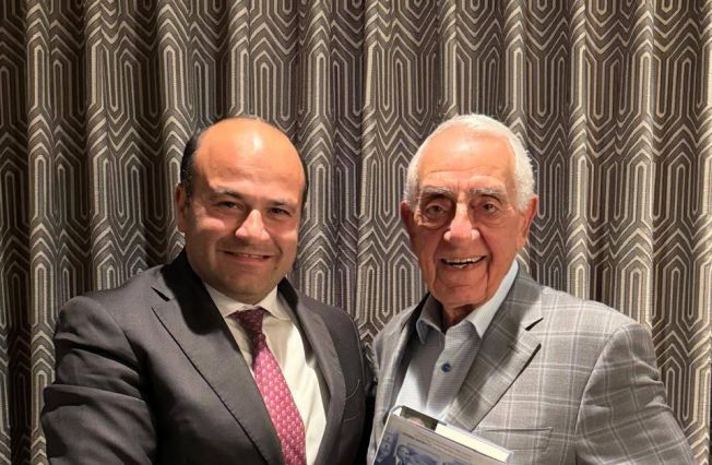 Դեսպան Նարեկ Մկրտչյանը հանդիպում է ունեցել Քեն Խաչիկյանի հետ