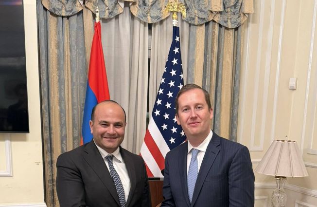 Դեսպան Նարեկ Մկրտչյանը դեսպանությունում հյուրընկալել է Հնդկաստանում ԱՄՆ նորանշանակ դեսպան, Հարավային և Կենտրոնական Ասիայի հարցերով ԱՄՆ հատուկ բանագնաց Սերժիո Գոռին