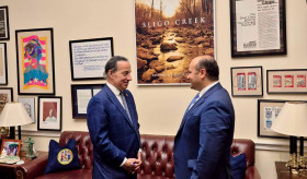 Դեսպան Նարեկ Մկրտչյանը հանդիպում է ունեցել ԱՄՆ Կոնգրեսի անդամ Ջեյմի Ռասկինի հետ։